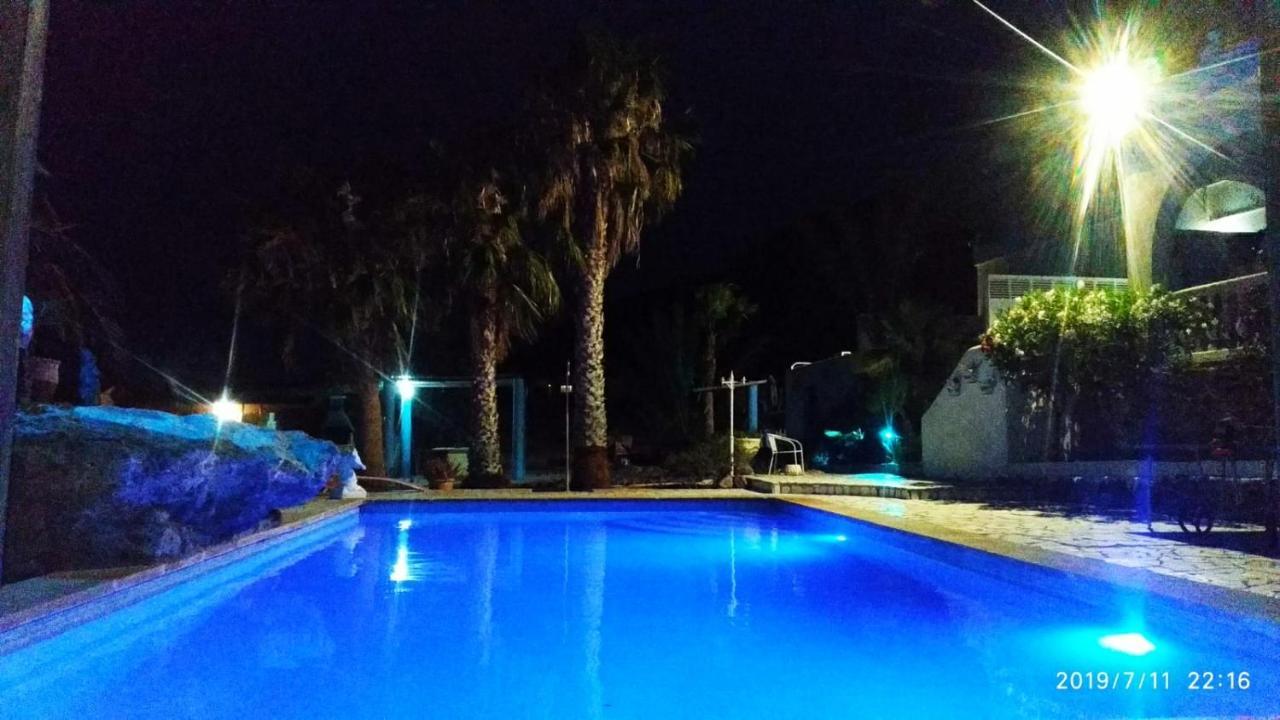 Alojamiento Mar y Montaña Hostal Almería Exterior foto