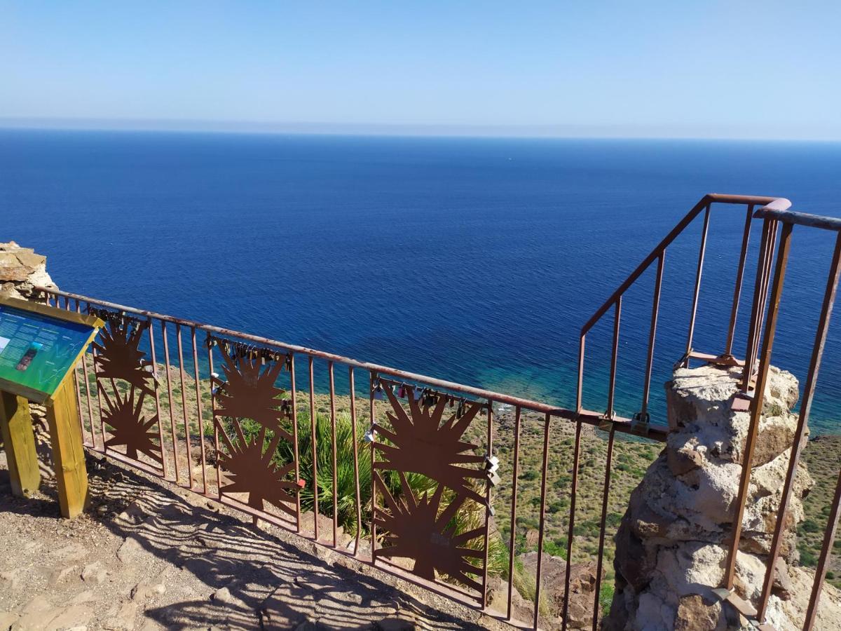 Alojamiento Mar y Montaña Hostal Almería Exterior foto